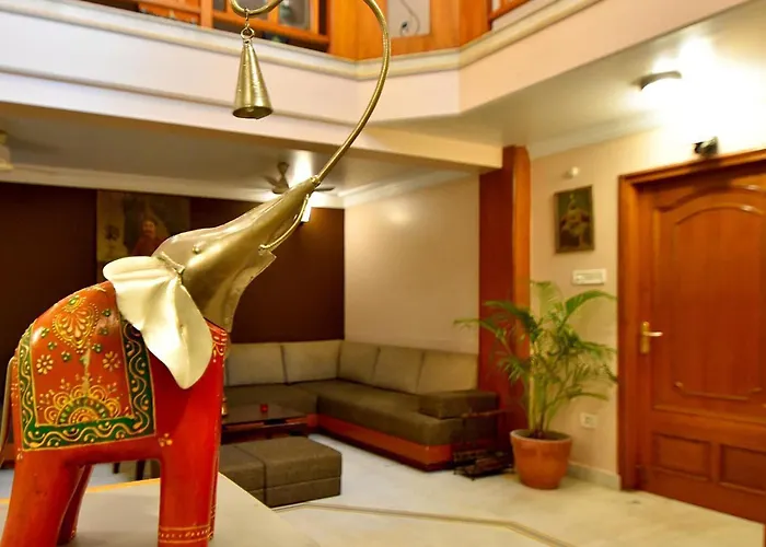 Fabhotel Pink Cozzy Jaipur